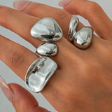 Anillos Irregulares of Metal