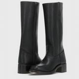 Grace Boots Classic Modernas for Wear in All the seasons