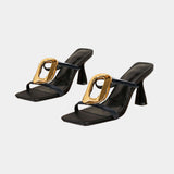 Heels Metálicos of square toe