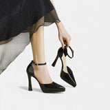 LuciaTM | Heel of Piel with Bico Fine and Strap in the Ankle