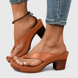 BernardaTM | Sandal of Heel Block with Strap between Dedos