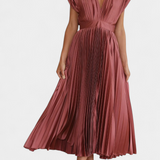 Mireia Dress of Pleats with Neckline Drapeado and High-Waisted