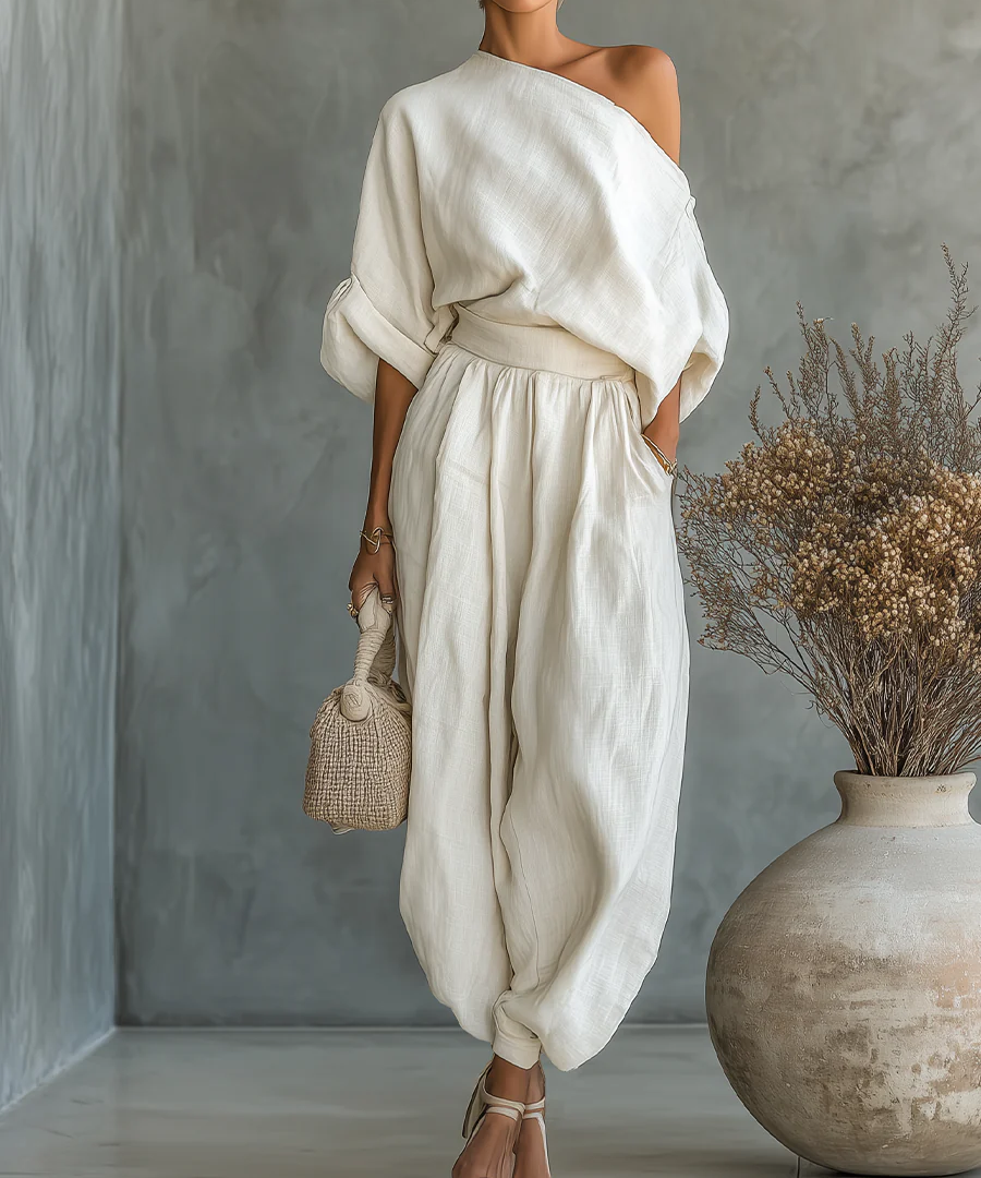 Mila™ | Two-Piece Set with shoulders to the descubierto