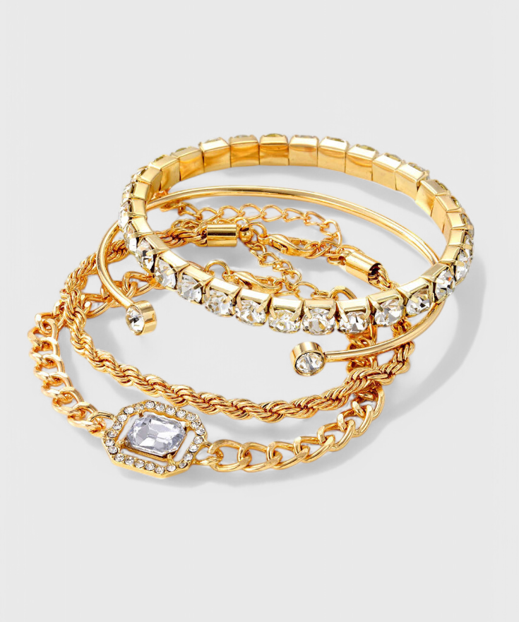 Set of Pulseras with Tachuelas