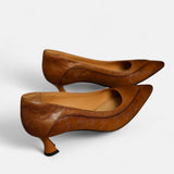 ReginaTM | Pump of Piel with Texture and Heel Kitten