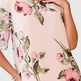 Tameka Dress of Gasa Flowy with Pétalos and Sleeves Transparentes