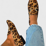 Lluvia Loafers Elegant with Pattern Grabado and Heel Subtle