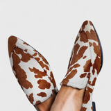 Grecia Loafers of Leather with low heel and pointed toe