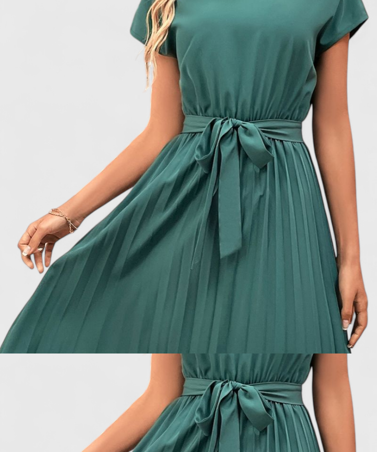 Luxie Dress Midi Elegant of Fabric Lightweight and Cut Flowy