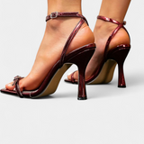 Kelly Heels Stiletto ins with Strap to the Ankle