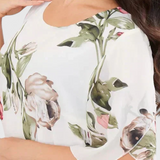 Tameka Dress of Gasa Flowy with Pétalos and Sleeves Transparentes