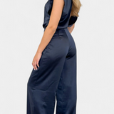 Francis Mono Backless of Cut Flowy