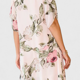 Tameka Dress of Gasa Flowy with Pétalos and Sleeves Transparentes