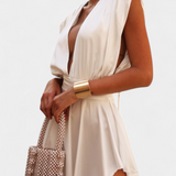 Rosalba Mono Short with Neckline Profundo and Waist Definida